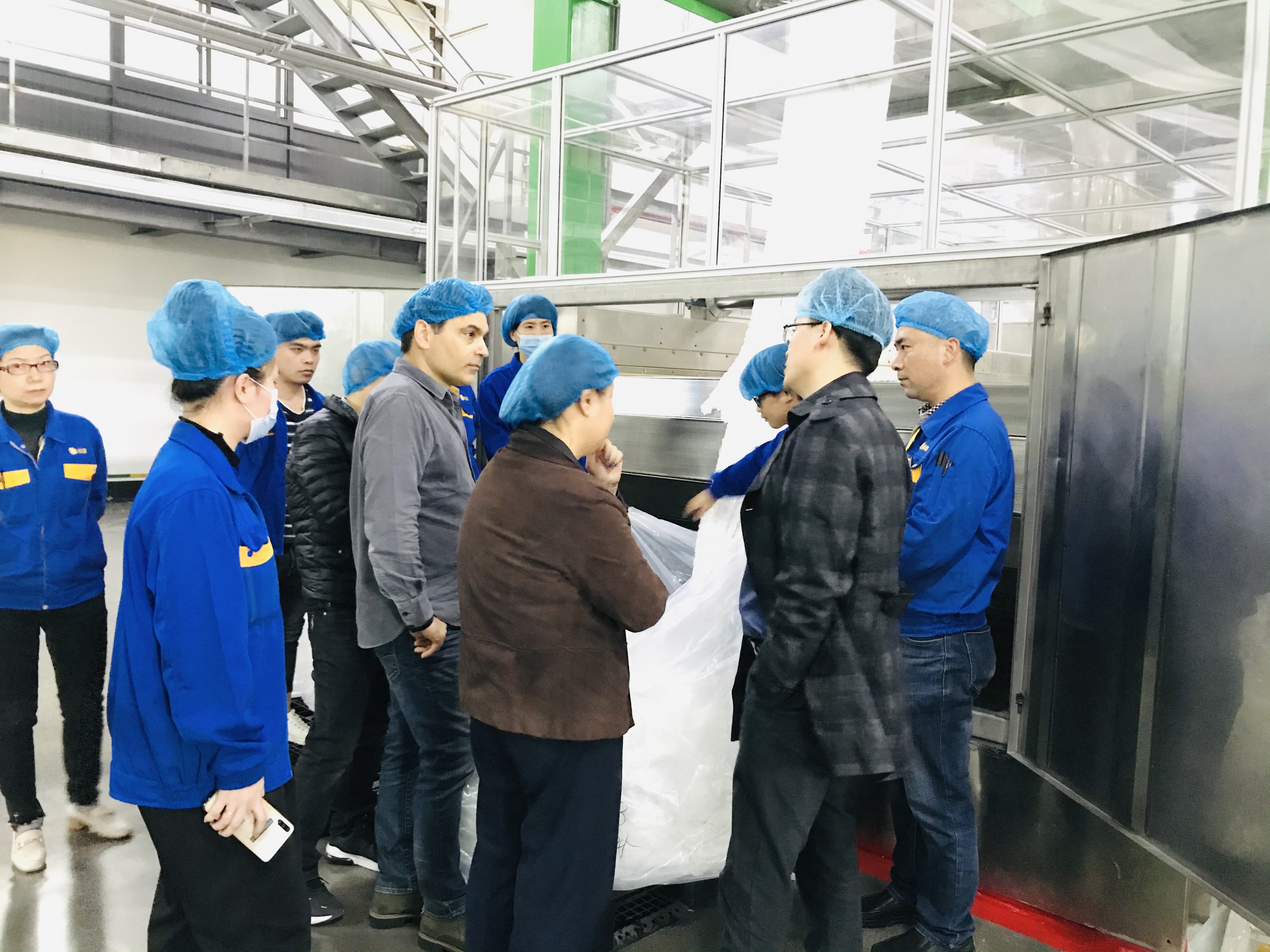 寶潔公司首席科學家等一行來公司技術交流